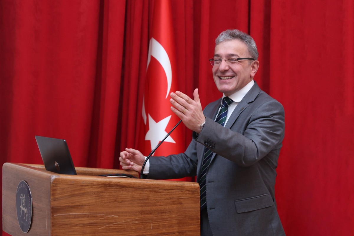 DEÜ 60+ TAZELENME ÜNİVERSİTESİNDE YENİ AKADEMİK YIL BAŞLADI
